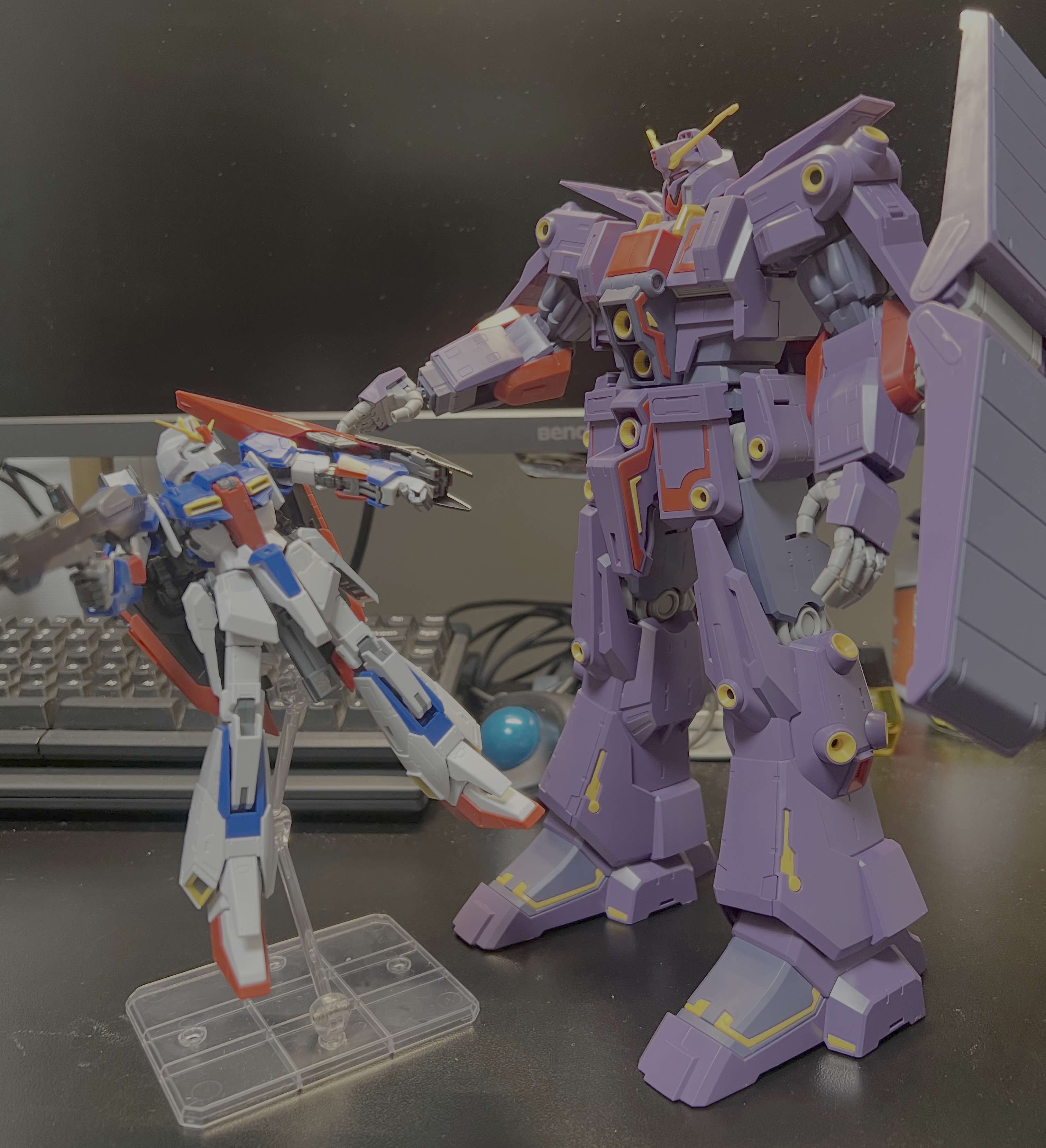 通常のHG（1/144 Zガンダム）との大きさ比較